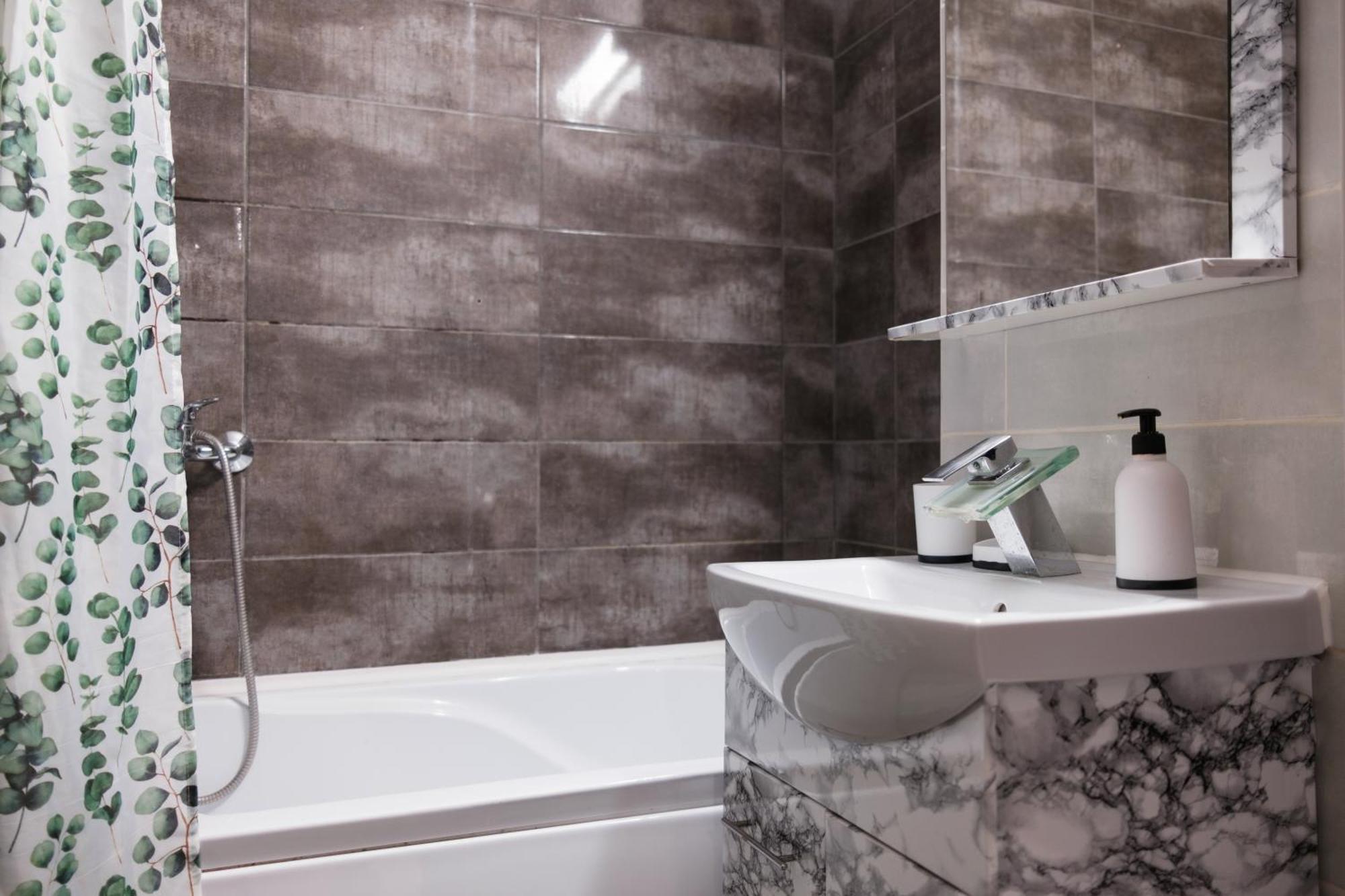 Konstanzer Stefan Cel Mare 15 Appartement Iasi Buitenkant foto